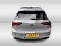 Volkswagen Golf 1.0 eTSI Life | stoelverwarming | stuurverwarming | applecarplay/android auto | 18 inch velgen |