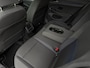 Volkswagen Golf 1.0 eTSI Life | stoelverwarming | stuurverwarming | applecarplay/android auto | 18 inch velgen |