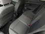 Volkswagen Golf 1.0 eTSI Life | stoelverwarming | stuurverwarming | applecarplay/android auto | 18 inch velgen |