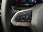 Volkswagen Golf 1.0 eTSI Life | stoelverwarming | stuurverwarming | applecarplay/android auto | 18 inch velgen |
