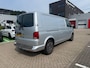 Volkswagen Transporter 2.0 TDI 150pk DSG L2 | MARGE-Auto > incl. BTW & BPM | LED-koplampen | Trekhaak | Achterdeuren | Camera | Applecarplay/AndroidAuto | 18" Wielen