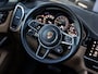 Porsche Cayenne Coupé 3.0 E-Hybrid Platinum Edition | SPORTDESIGN | SPORTCHRONO | PASM LUCHTVERING | PANORAMADAK | 18 WEG STOELEN | HEAD UP DISPLAY | SOFTCLOSE |