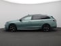 Volkswagen Passat Variant 1.5 eHybrid R-Line Edition Black Style 272PK DSG SOH 100%, Pano-Schuifdak, Trekhaak, Keyless, Side Assist, Elektr. Achterklep, Voorruitverwarming, Stoel-Stuurverwarming, 18" LM Velgen, Navi