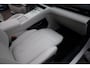 Geely E5 Max+ 68 kWh WIT-LEDER! 475KM-RIJBEREIK PANO MASSAGE SFEERVERLICHTING LEER STOELVENTILATIE/VERWARMING 360-CAMERA CARPLAY DAB NAVI 19"LMV ENZ!
