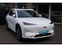 Geely E5 Max+ 68 kWh WIT-LEDER! 475KM-RIJBEREIK PANO MASSAGE SFEERVERLICHTING LEER STOELVENTILATIE/VERWARMING 360-CAMERA CARPLAY DAB NAVI 19"LMV ENZ!