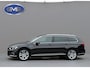 Volkswagen Passat Variant 1.4 TSI GTE Connected Series Plus, panoramadak, trekhaak, achteruitrijcamera, digitaal cockpit, NL auto
