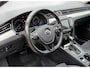 Volkswagen Passat Variant 1.4 TSI GTE Connected Series Plus, panoramadak, trekhaak, achteruitrijcamera, digitaal cockpit, NL auto