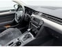 Volkswagen Passat Variant 1.4 TSI GTE Connected Series Plus, panoramadak, trekhaak, achteruitrijcamera, digitaal cockpit, NL auto