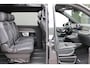 Mercedes-Benz V-klasse 300d / AMG / DC / 4-Matic / Luchtvering / Pano / 360 Cam / Burmester / Vol Opties / NIEUWSTAAT.