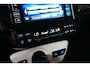Toyota Prius 1.8 Executive|NAVI|CAMERA|STOELVERW|HUD|TREKHAAK
