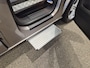 Volkswagen Multivan L2H1 Rolstoelbus Automaat - rolstoel achter het stuur (handbediening)