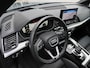 Audi Q5 50TFSI E 300pk S-line Competition Lucht HUD Ruitleder Trekhaak 21-inch 360Cam M-Led Memo VOL!