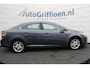 Toyota Avensis 1.8 VVTi Business nette sedan met trekhaak