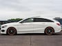 Mercedes-Benz CLA Shooting Brake 200 OrangeArt AMG Night Edition 156 PK | Panoramadak | Bi-xenon | Camera | Stoelverwarming | Navigatie | 18"