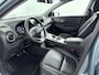 Hyundai Kona Electric EV FASHION 64 kWh | PDC | 3 FASE | WARMTEPOMP | LEDER | CAMERA | CLIMA | CRUISE ADAPT. | NAVI | PRIVACY GLASS | DAKRAILING | APPLE CAR PLAY & ADROID AUTO | DODEHOEKSPIEGELS |