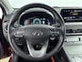 Hyundai Kona Electric EV LIMITED 64 kWh | LEDER | DODEHOEK DETECTIE | 3 FASEN | CAMERA | CLIMA | CRUISE ADAPT. | NAVI | PRIVACY GLASS | DAKRAILING | APPLE CAR PLAY & ADROID AUTO |