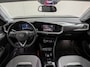 Opel Mokka-e Electric Elegance 50 kWh 3 Fase | SOH 100% | Dealer Onderhouden! | LED | Navi By App | Camera | Clima | Warmtepomp | Parkeersensoren | Keyless | DAB | Lichtmetalen Velgen