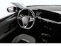 Opel Mokka-e Electric Elegance 50 kWh 3 Fase | SOH 100% | Dealer Onderhouden! | LED | Navi By App | Camera | Clima | Warmtepomp | Parkeersensoren | Keyless | DAB | Lichtmetalen Velgen
