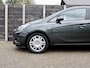 Opel Corsa 1.4 Favourite dealer onderhouden | cruise
