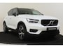 Volvo XC40 T5 TWIN ENGINE R-DESIGN -PANO.DAK|POWER-SEATS|CLIMATE.PRO|CAMERA|PRIVACY.GLAS|VERW.VOORUIT|TREKHAAK|19"|ALL-SEASON|DEALEROH.