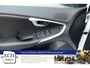 Volvo V40 1.6 T2 R-Design, Bluetooth, Dealer onderhouden