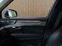 Volvo XC90 T8 AWD Recharge Ultra Bright | Luchtvering | Stoelventilatie | Trekhaak | 360 Camera | Head-Up Display | Stoelmassage | Harman Kardon | 455pk | Adaptieve Cruise Control | Stoelverwarming voor+achter | Stuurwielverwarming | Schuifdak | Full LED Meesturende koplampen | Pilot Assist | BLIS Dode Hoek Detectie | Alcantara hemelbekleding | Lederen zonnekleppen en handgrepen | Elektrische voorstoelen geheugen | Nappa Lederen bekleding | Zitting verlenging voorstoelen | Lederen dashboard | 21 Inch | Google Infotainment | Keyless Drive | Privacy Glass | Elektrisch bedienbare achterklep | Geïntegreerd kinderzitje achterin | Geïntegreerde zongordijnen achterportieren | Verlichte instaplijsten | 7-Persoons | 4-Zone Climate Control | DAB Radio | Apple Carplay/Android Auto | Alarm Klasse III | Denim Blue Metallic |