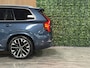 Volvo XC90 T8 AWD Recharge Ultra Bright | Luchtvering | Stoelventilatie | Trekhaak | 360 Camera | Head-Up Display | Stoelmassage | Harman Kardon | 455pk | Adaptieve Cruise Control | Stoelverwarming voor+achter | Stuurwielverwarming | Schuifdak | Full LED Meesturende koplampen | Pilot Assist | BLIS Dode Hoek Detectie | Alcantara hemelbekleding | Lederen zonnekleppen en handgrepen | Elektrische voorstoelen geheugen | Nappa Lederen bekleding | Zitting verlenging voorstoelen | Lederen dashboard | 21 Inch | Google Infotainment | Keyless Drive | Privacy Glass | Elektrisch bedienbare achterklep | Geïntegreerd kinderzitje achterin | Geïntegreerde zongordijnen achterportieren | Verlichte instaplijsten | 7-Persoons | 4-Zone Climate Control | DAB Radio | Apple Carplay/Android Auto | Alarm Klasse III | Denim Blue Metallic |