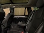 Volvo XC90 T8 AWD Recharge Ultra Bright | Luchtvering | Stoelventilatie | Trekhaak | 360 Camera | Head-Up Display | Stoelmassage | Harman Kardon | 455pk | Adaptieve Cruise Control | Stoelverwarming voor+achter | Stuurwielverwarming | Schuifdak | Full LED Meesturende koplampen | Pilot Assist | BLIS Dode Hoek Detectie | Alcantara hemelbekleding | Lederen zonnekleppen en handgrepen | Elektrische voorstoelen geheugen | Nappa Lederen bekleding | Zitting verlenging voorstoelen | Lederen dashboard | 21 Inch | Google Infotainment | Keyless Drive | Privacy Glass | Elektrisch bedienbare achterklep | Geïntegreerd kinderzitje achterin | Geïntegreerde zongordijnen achterportieren | Verlichte instaplijsten | 7-Persoons | 4-Zone Climate Control | DAB Radio | Apple Carplay/Android Auto | Alarm Klasse III | Denim Blue Metallic |