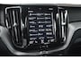 Volvo XC60 T5 R-Design | Panoramadak | Head-up | Trekhaak 2300 kg | 360 camera | Dealeronderhouden