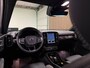 Volvo XC40 Recharge Plus 70 kWh | 99% SoH | Trekhaak | All-Season banden | Adaptieve Cruise Control | Parkeercamera | Stoel en Stuurwielverwarming | 20 Inch | Pilot Assist | BLIS Dode Hoek Detectie | Textiel Connect Charcoal bekleding | Zitting verlenging voorstoelen | Google Infotainment | Warmtepomp | Keyless Drive | Parkeersensoren voor+achter | Privacy Glass | Elektrisch bedienbare achterklep | Draadloos telefoon opladen | DAB Radio | Apple Carplay/Android Auto | Volvo On Call met mobiele App functie | Onyx Black Metallic |