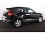 Volvo XC40 T2 Momentum Core - Parkeercamera achter - Verwarmde voorstoelen & stuur - Parkeersensoren voor & achter - Cruise Control - Volvo On Call - 17' LMV