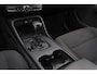 Volvo XC40 T2 Momentum Core - Parkeercamera achter - Verwarmde voorstoelen & stuur - Parkeersensoren voor & achter - Cruise Control - Volvo On Call - 17' LMV