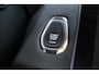 Lynk & Co 01 1.5 - Automaat - Panorama/schuifdak - Adaptieve Cruise control met stuurovername - Infinity Audio by Harman/Kardon - BLIS - Verwarmde voorstoelen & stuur - Adaptieve LED koplampen - Geïntegreerde dashcam voor - Elektr. bedienb. achterklep - Draadloze Apple Carplay & Android Auto - Keyless Entry & drive - 20' LMV