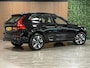 Volvo XC60 T6 AWD Recharge Plus Dark | Facelift | Schuifdak | Trekhaak | 360° Camera | Head-Up Display | Harman Kardon | All Season banden | Adaptieve Cruise Control | Stoelverwarming voor+achter | Stuurwielverwarming | Pilot Assist | BLIS Dode Hoek Detectie | 19 Inch | Elektrische voorstoelen geheugen | Quilted Nordico bekleding | Zitting verlenging voorstoelen | Google Infotainment | Keyless Drive | Parkeersensoren voor+achter | Elektrisch bedienbare achterklep | DAB Radio | Apple Carplay/Android Auto | Draadloos telefoon opladen | Volvo On Call met mobiele App functie | Onyx Black Metallic |