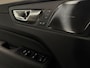 Volvo XC60 T6 AWD Recharge Plus Dark | Facelift | Schuifdak | Trekhaak | 360° Camera | Head-Up Display | Harman Kardon | All Season banden | Adaptieve Cruise Control | Stoelverwarming voor+achter | Stuurwielverwarming | Pilot Assist | BLIS Dode Hoek Detectie | 19 Inch | Elektrische voorstoelen geheugen | Quilted Nordico bekleding | Zitting verlenging voorstoelen | Google Infotainment | Keyless Drive | Parkeersensoren voor+achter | Elektrisch bedienbare achterklep | DAB Radio | Apple Carplay/Android Auto | Draadloos telefoon opladen | Volvo On Call met mobiele App functie | Onyx Black Metallic |