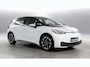Volkswagen ID.3 Pure 45 kWh 150pk / Navigatie / Stoelverwarming / Camera