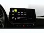Volkswagen ID.3 Pure 45 kWh 150pk / Navigatie / Stoelverwarming / Camera