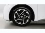 Volkswagen ID.3 Pure 45 kWh 150pk / Navigatie / Stoelverwarming / Camera