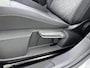 Volkswagen Golf 1.5 eHybrid Life Edition 204PK | Apple Carplay | Stoel+stuur verwarming | Camera| Parkeersensoren | Standkachel |