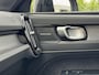 Volvo EX40 Extended Range Plus in de kleur Forest Lake