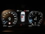Volvo V60 B3 Momentum Advantage | Trekhaak | Lederen bekleding | Stoel en Stuurwielverwarming | Parkeercamera | Parkeersensoren voor+achter | 17 Inch | Cruise Control | Climate Control L+R | Elektrisch verstelbare lendesteun | DAB Radio | Regensensor | Apple Carplay/Android Auto | Volvo On Call met mobiele App functie | Denim Blue Metallic