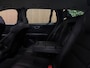 Volvo V60 B3 Momentum Advantage | Trekhaak | Lederen bekleding | Stoel en Stuurwielverwarming | Parkeercamera | Parkeersensoren voor+achter | 17 Inch | Cruise Control | Climate Control L+R | Elektrisch verstelbare lendesteun | DAB Radio | Regensensor | Apple Carplay/Android Auto | Volvo On Call met mobiele App functie | Denim Blue Metallic