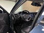 Volvo V60 B3 Momentum Advantage | Trekhaak | Lederen bekleding | Stoel en Stuurwielverwarming | Parkeercamera | Parkeersensoren voor+achter | 17 Inch | Cruise Control | Climate Control L+R | Elektrisch verstelbare lendesteun | DAB Radio | Regensensor | Apple Carplay/Android Auto | Volvo On Call met mobiele App functie | Denim Blue Metallic