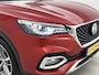 MG EHS 1.5 TGDI PHEV Aut. Luxury | 1e-Eig. | Panoramadak | Trekhaak | Navi | Stoelverwarming | Led Koplampen | CarPlay | 360 Camera |