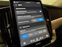 Volvo XC90 T8 AWD Recharge Ultra Dark | Vol! | Bowers & Wilkins | Luchtvering | Stoelventilatie | Trekhaak | All Season banden | 360 Camera | Head-Up Display | Stoelmassage | 455pk | Adaptieve Cruise Control | Stoelverwarming voor+achter | Stuurwielverwarming | Schuifdak | 21 Inch | Full LED Meesturende koplampen | Gelamineerde/geluidwerende zijruiten | Pilot Assist | BLIS Dode Hoek Detectie | Alcantara hemelbekleding | Lederen handgrepen en zonnekleppen | Elektrische voorstoelen geheugen | Nappa Lederen bekleding | Zitting verlenging voorstoelen | Lederen Dashboard | Google Infotainment | Keyless Drive | Parkeersensoren voor+achter | Elektrisch bedienbare achterklep | Geïntegreerde zongordijnen achterportieren | Geïntegreerd kinderzitje achterin | Verlichte instaplijsten | 7-Persoons | 4-Zone Climate Control | DAB Radio | Apple Carplay/Android Auto | Alarm Klasse III | Draadloos telefoon opladen | Volvo On Call met mobiele App functie | Denim Blue Metallic |