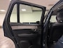 Volvo XC90 T8 AWD Recharge Ultra Dark | Vol! | Bowers & Wilkins | Luchtvering | Stoelventilatie | Trekhaak | All Season banden | 360 Camera | Head-Up Display | Stoelmassage | 455pk | Adaptieve Cruise Control | Stoelverwarming voor+achter | Stuurwielverwarming | Schuifdak | 21 Inch | Full LED Meesturende koplampen | Gelamineerde/geluidwerende zijruiten | Pilot Assist | BLIS Dode Hoek Detectie | Alcantara hemelbekleding | Lederen handgrepen en zonnekleppen | Elektrische voorstoelen geheugen | Nappa Lederen bekleding | Zitting verlenging voorstoelen | Lederen Dashboard | Google Infotainment | Keyless Drive | Parkeersensoren voor+achter | Elektrisch bedienbare achterklep | Geïntegreerde zongordijnen achterportieren | Geïntegreerd kinderzitje achterin | Verlichte instaplijsten | 7-Persoons | 4-Zone Climate Control | DAB Radio | Apple Carplay/Android Auto | Alarm Klasse III | Draadloos telefoon opladen | Volvo On Call met mobiele App functie | Denim Blue Metallic |
