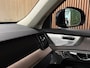Volvo XC90 T8 AWD Recharge Ultra Dark | Vol! | Bowers & Wilkins | Luchtvering | Stoelventilatie | Trekhaak | All Season banden | 360 Camera | Head-Up Display | Stoelmassage | 455pk | Adaptieve Cruise Control | Stoelverwarming voor+achter | Stuurwielverwarming | Schuifdak | 21 Inch | Full LED Meesturende koplampen | Gelamineerde/geluidwerende zijruiten | Pilot Assist | BLIS Dode Hoek Detectie | Alcantara hemelbekleding | Lederen handgrepen en zonnekleppen | Elektrische voorstoelen geheugen | Nappa Lederen bekleding | Zitting verlenging voorstoelen | Lederen Dashboard | Google Infotainment | Keyless Drive | Parkeersensoren voor+achter | Elektrisch bedienbare achterklep | Geïntegreerde zongordijnen achterportieren | Geïntegreerd kinderzitje achterin | Verlichte instaplijsten | 7-Persoons | 4-Zone Climate Control | DAB Radio | Apple Carplay/Android Auto | Alarm Klasse III | Draadloos telefoon opladen | Volvo On Call met mobiele App functie | Denim Blue Metallic |