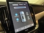 Volvo XC90 T8 AWD Recharge Ultra Dark | Vol! | Bowers & Wilkins | Luchtvering | Stoelventilatie | Trekhaak | All Season banden | 360 Camera | Head-Up Display | Stoelmassage | 455pk | Adaptieve Cruise Control | Stoelverwarming voor+achter | Stuurwielverwarming | Schuifdak | 21 Inch | Full LED Meesturende koplampen | Gelamineerde/geluidwerende zijruiten | Pilot Assist | BLIS Dode Hoek Detectie | Alcantara hemelbekleding | Lederen handgrepen en zonnekleppen | Elektrische voorstoelen geheugen | Nappa Lederen bekleding | Zitting verlenging voorstoelen | Lederen Dashboard | Google Infotainment | Keyless Drive | Parkeersensoren voor+achter | Elektrisch bedienbare achterklep | Geïntegreerde zongordijnen achterportieren | Geïntegreerd kinderzitje achterin | Verlichte instaplijsten | 7-Persoons | 4-Zone Climate Control | DAB Radio | Apple Carplay/Android Auto | Alarm Klasse III | Draadloos telefoon opladen | Volvo On Call met mobiele App functie | Denim Blue Metallic |