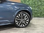Volvo XC90 T8 AWD Recharge Ultra Dark | Vol! | Bowers & Wilkins | Luchtvering | Stoelventilatie | Trekhaak | All Season banden | 360 Camera | Head-Up Display | Stoelmassage | 455pk | Adaptieve Cruise Control | Stoelverwarming voor+achter | Stuurwielverwarming | Schuifdak | 21 Inch | Full LED Meesturende koplampen | Gelamineerde/geluidwerende zijruiten | Pilot Assist | BLIS Dode Hoek Detectie | Alcantara hemelbekleding | Lederen handgrepen en zonnekleppen | Elektrische voorstoelen geheugen | Nappa Lederen bekleding | Zitting verlenging voorstoelen | Lederen Dashboard | Google Infotainment | Keyless Drive | Parkeersensoren voor+achter | Elektrisch bedienbare achterklep | Geïntegreerde zongordijnen achterportieren | Geïntegreerd kinderzitje achterin | Verlichte instaplijsten | 7-Persoons | 4-Zone Climate Control | DAB Radio | Apple Carplay/Android Auto | Alarm Klasse III | Draadloos telefoon opladen | Volvo On Call met mobiele App functie | Denim Blue Metallic |