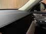 Volvo XC90 T8 AWD Recharge Ultra Dark | Vol! | Bowers & Wilkins | Luchtvering | Stoelventilatie | Trekhaak | All Season banden | 360 Camera | Head-Up Display | Stoelmassage | 455pk | Adaptieve Cruise Control | Stoelverwarming voor+achter | Stuurwielverwarming | Schuifdak | 21 Inch | Full LED Meesturende koplampen | Gelamineerde/geluidwerende zijruiten | Pilot Assist | BLIS Dode Hoek Detectie | Alcantara hemelbekleding | Lederen handgrepen en zonnekleppen | Elektrische voorstoelen geheugen | Nappa Lederen bekleding | Zitting verlenging voorstoelen | Lederen Dashboard | Google Infotainment | Keyless Drive | Parkeersensoren voor+achter | Elektrisch bedienbare achterklep | Geïntegreerde zongordijnen achterportieren | Geïntegreerd kinderzitje achterin | Verlichte instaplijsten | 7-Persoons | 4-Zone Climate Control | DAB Radio | Apple Carplay/Android Auto | Alarm Klasse III | Draadloos telefoon opladen | Volvo On Call met mobiele App functie | Denim Blue Metallic |